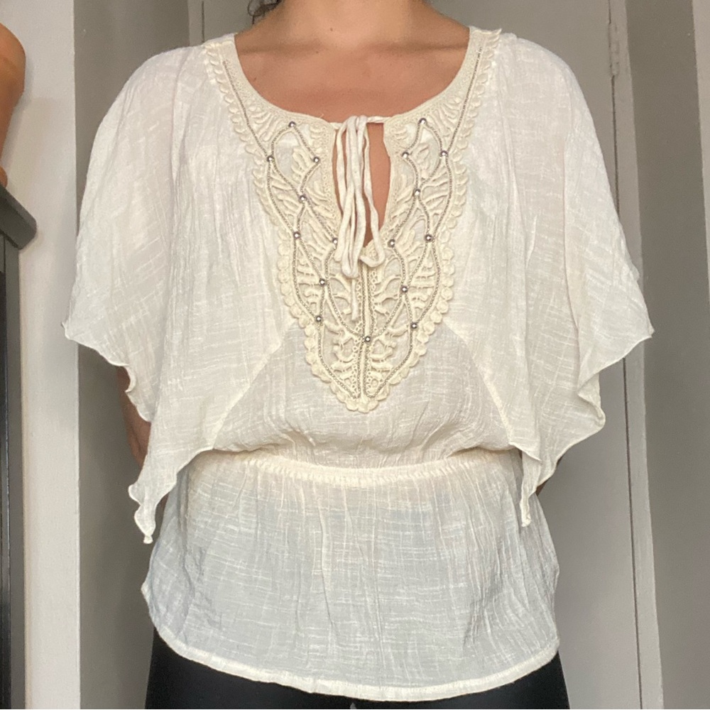 2B Bebe embroidered peasant top